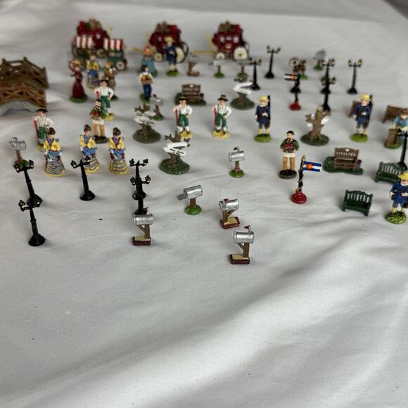 Vntg 97 98IRS Lead Mini Figures Lot Of 62 People Lampposts Carriages Flag China - Picture 1 of 12